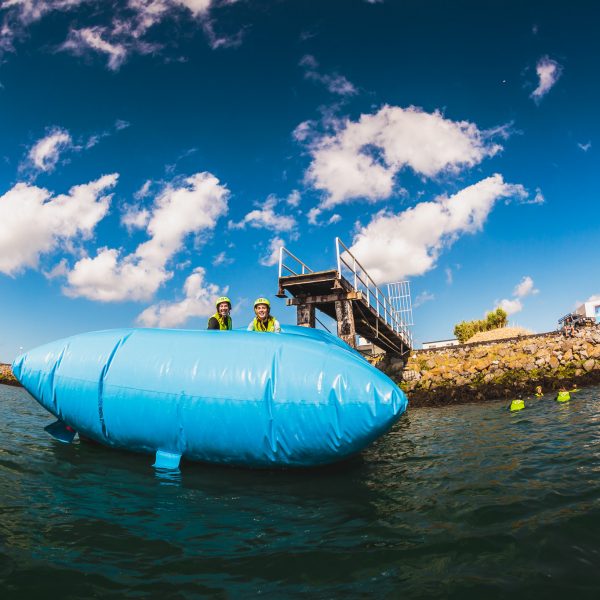 vrijgezellenfeest vrouwen water blobben